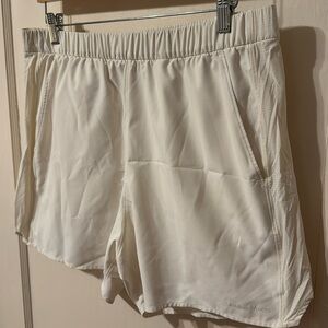 Outdoor Voices - Shorts